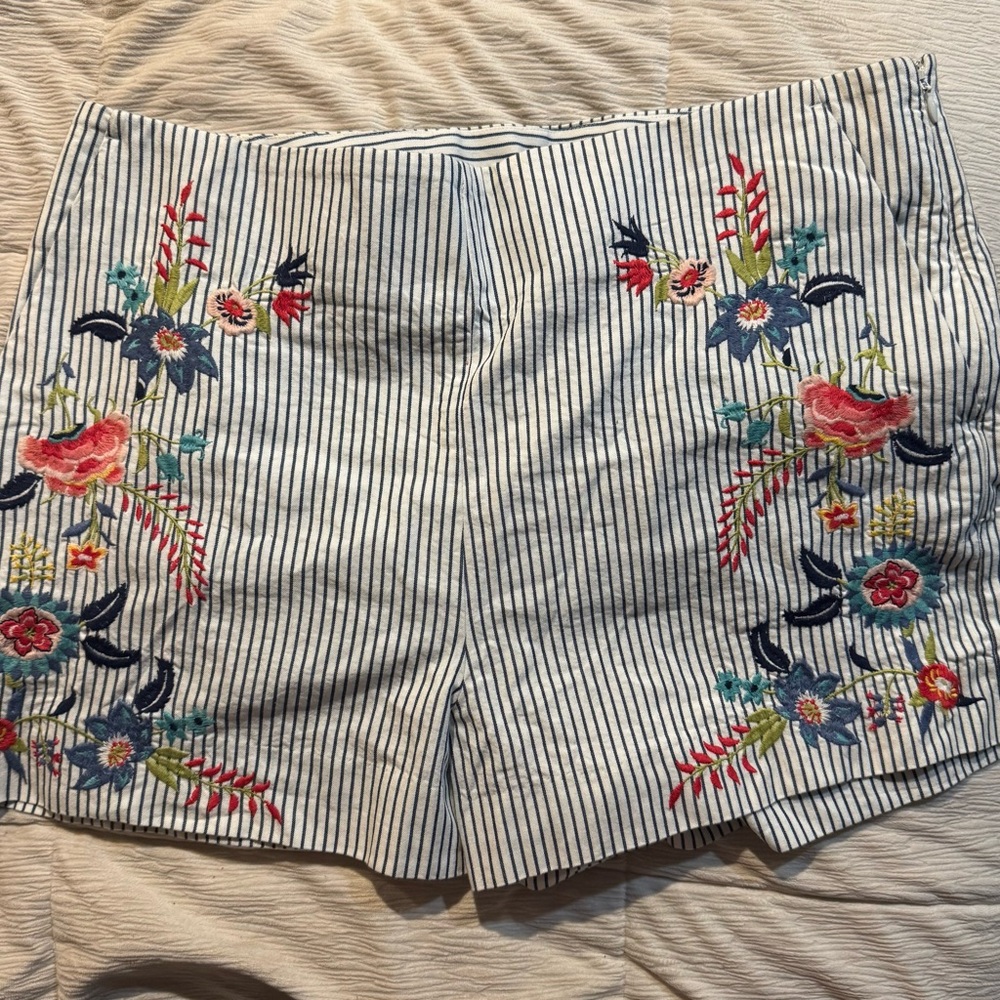 LOFT White and Blue Bermuda Shorts with Floral Embroidery (NWT)